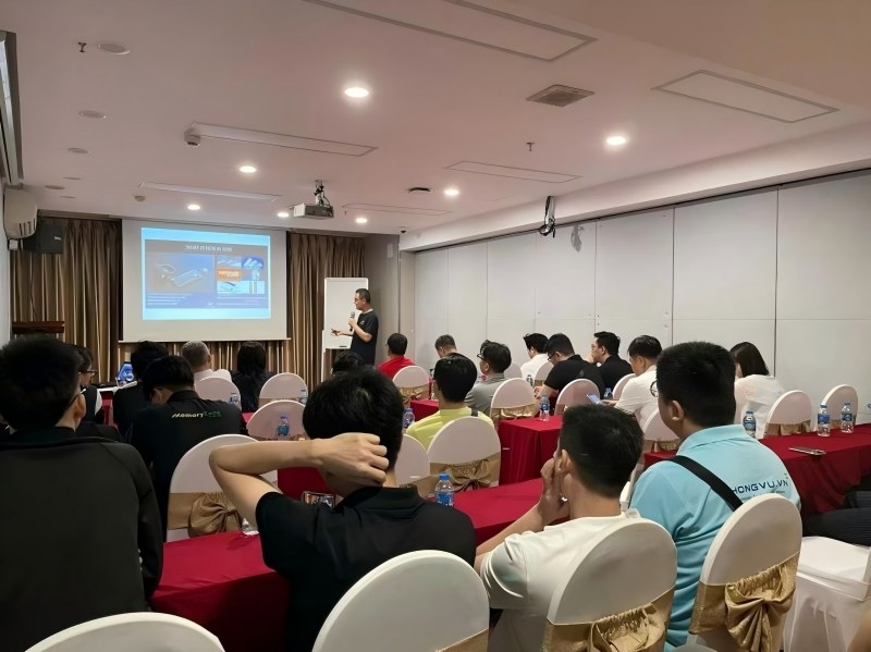 Vietnam Workshop Success: How AULA Is Expanding in Southeast Asia’s Gaming Market(图5) Vietnam Workshop Success: How AULA Is Expanding in Southeast Asia’s Gaming Market(图5)
