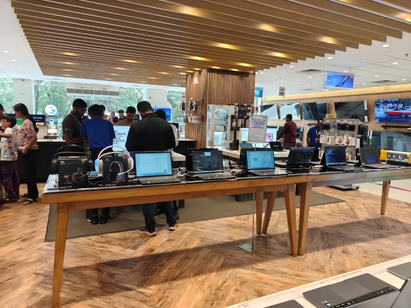 AULA Launches in India at Vijay Sales(图1)