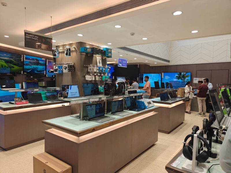 AULA Launches in India at Vijay Sales(图3)