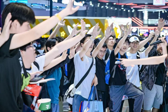 Built by gamers. Powered by passion. Fueled by the community.(图5) Built by gamers. Powered by passion. Fueled by the community.(图5)